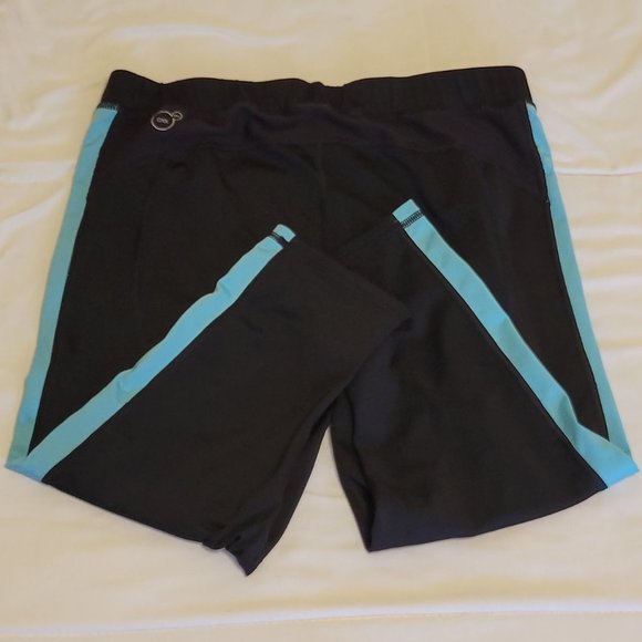 PUMA Cool Cell Black With Turq Stripe Crop Mesh Active Capri Leggings Sz: M - Picture 2 of 3